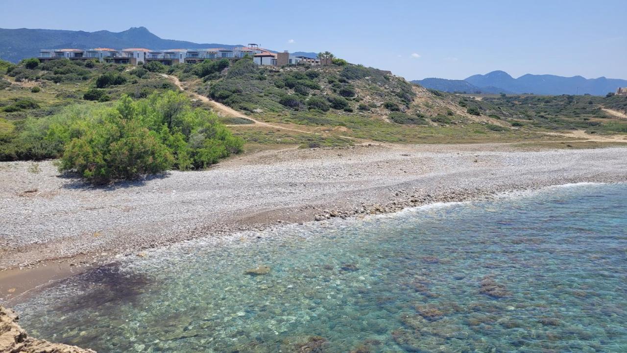 Sea And Mountain View Beachfront Penthouse Yali Dış mekan fotoğraf