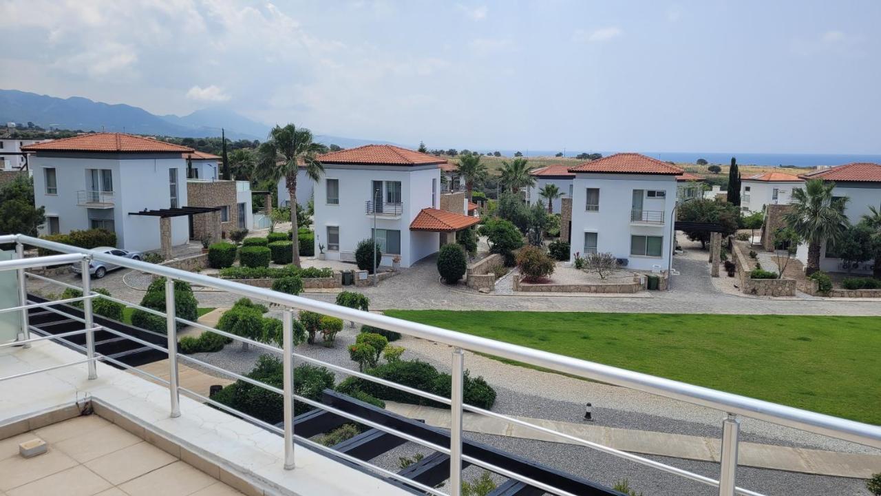 Sea And Mountain View Beachfront Penthouse Yali Dış mekan fotoğraf